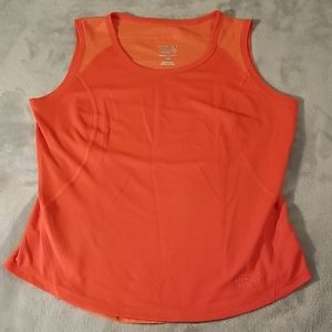 Mountain Hardwear Athletic t-shirt size Medium